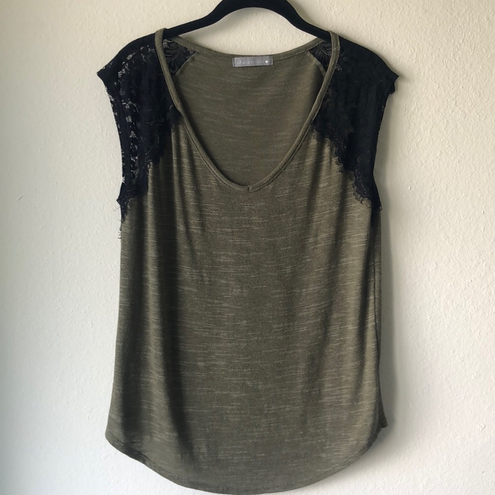 Olivia Moon tee with black lace